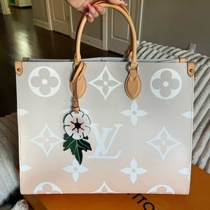 LIMITED EDITION Louis Vuitton Monogram By The Pool OnTheGo Large Handbag & Charm